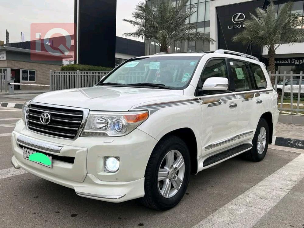 تويوتا لاندكروزر